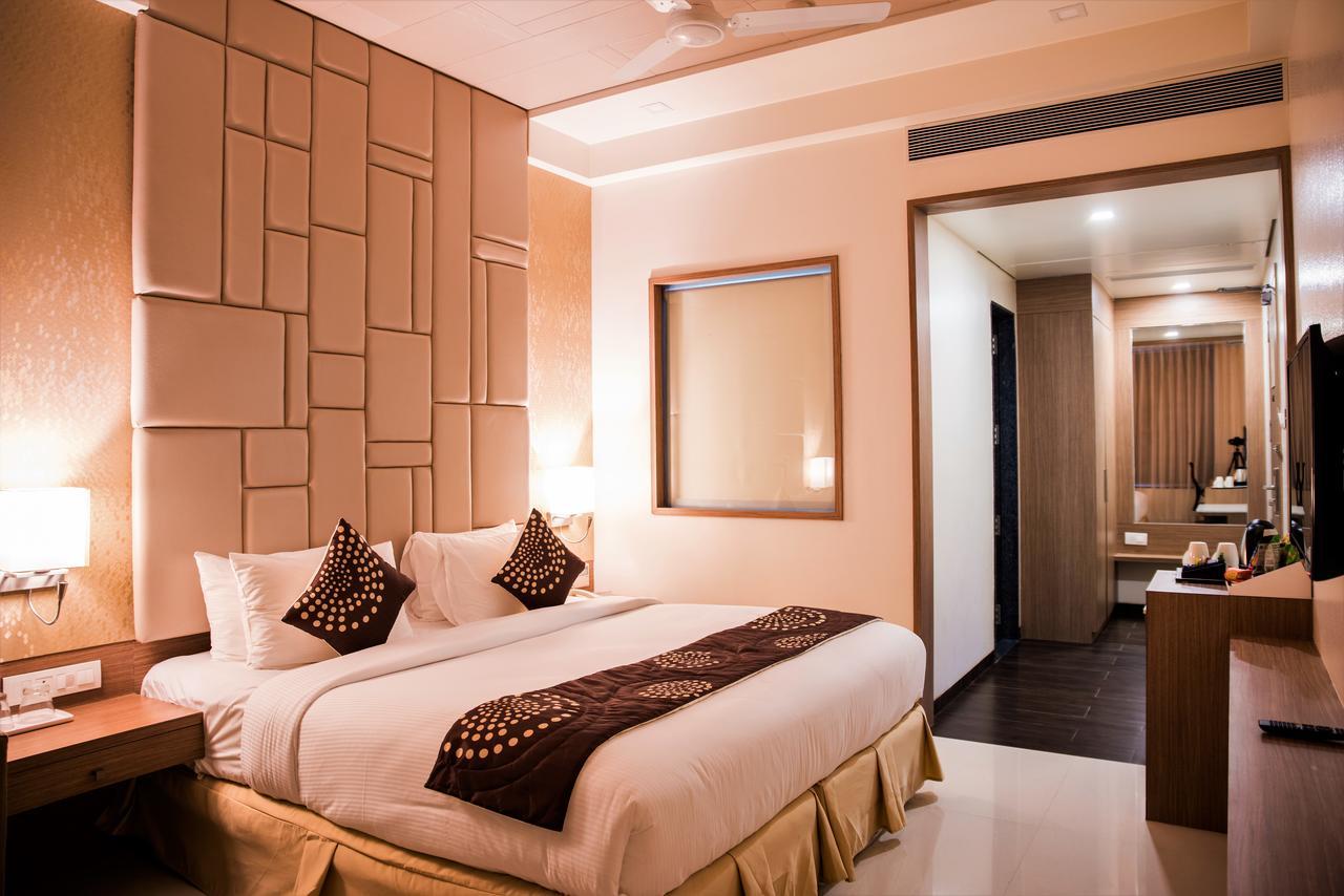 Hotel Grand Rio ناسيك المظهر الخارجي الصورة